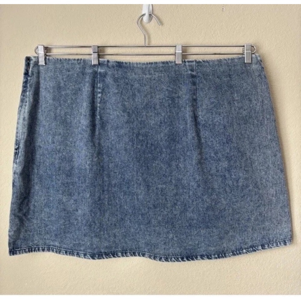 NWT Future Collective Rose Denim Skirt‎ Size 2X - Picture 6 of 9